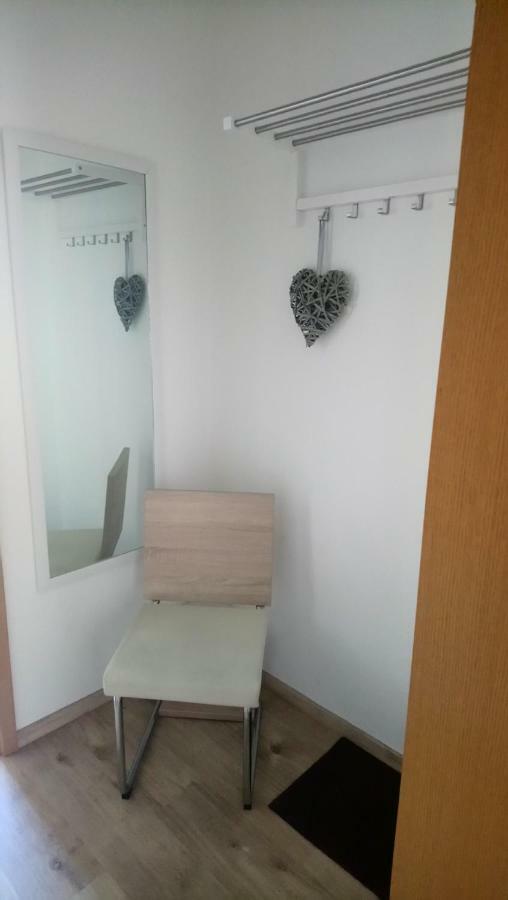 Gemuetliche Ferienwohnung Im Erdgeschoss- Jenaer Strasse Erfurt Eksteriør billede