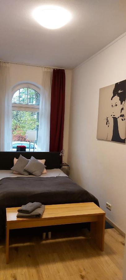Gemuetliche Ferienwohnung Im Erdgeschoss- Jenaer Strasse Erfurt Eksteriør billede